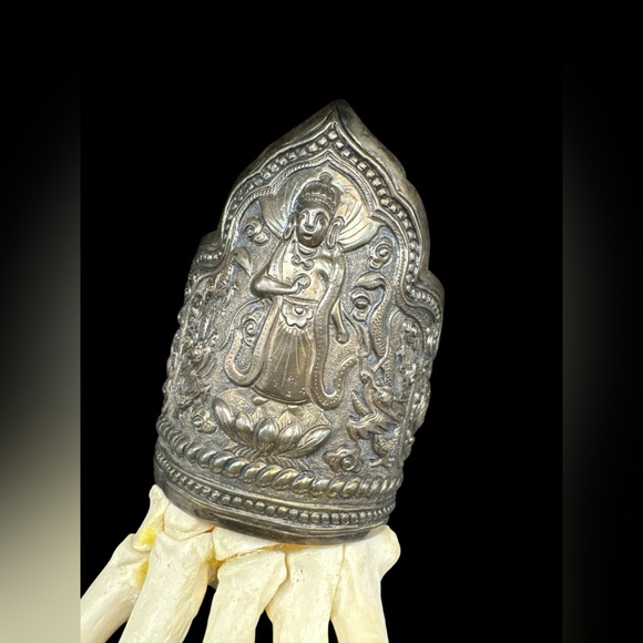 Early Chinese Export Sterling Silver Repousse Buddha Rooster Cuff Bracelet 71 G